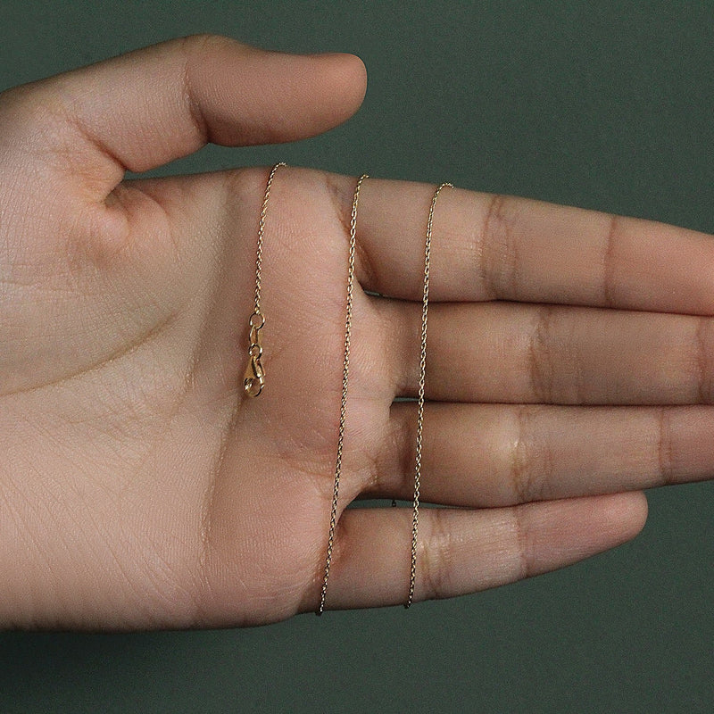 Bids.com 18k Yellow Gold Round Cable Link Chain (0.97 mm) Necklaces