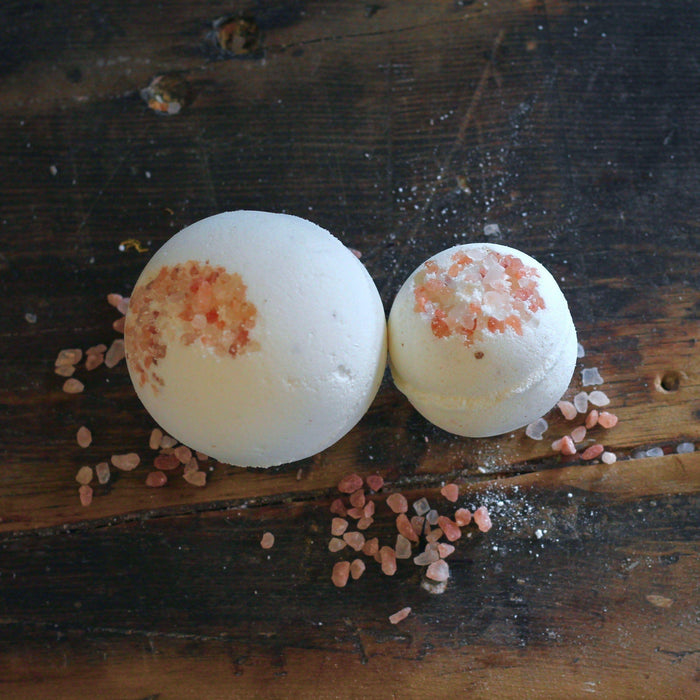 Soaplicity - Lemon Rose Bath Bomb