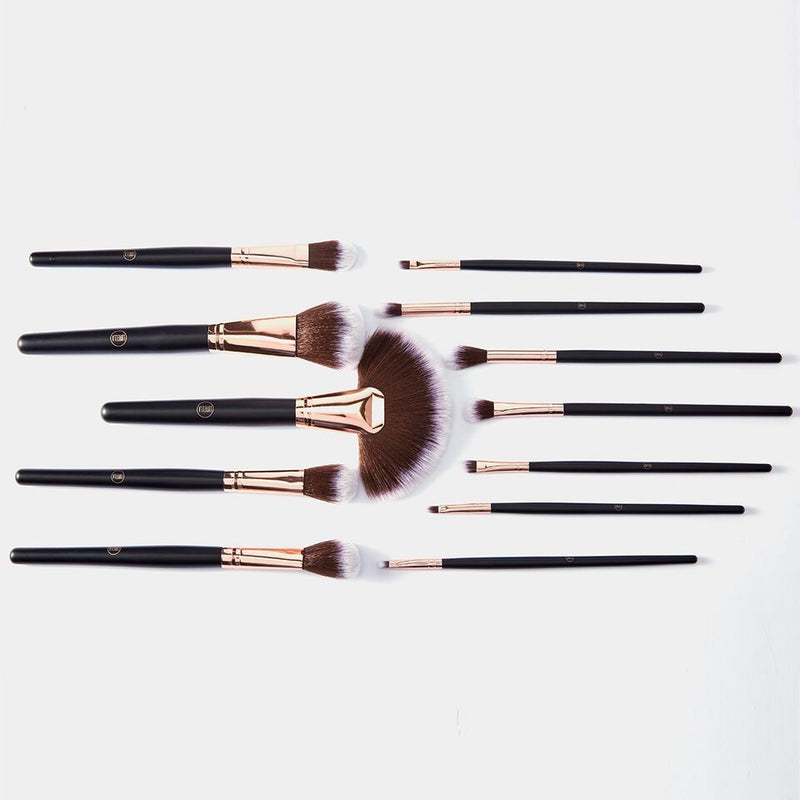 Lurella Cosmetics Stay Glam Brush Set Makeup Brushes