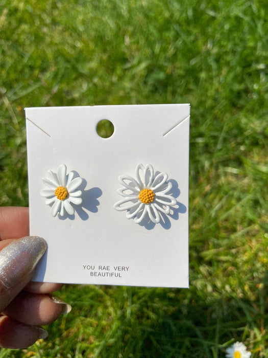 Colourful Daisy Sun Flower Summer Floral Dainty Boho Nature Stud Earrings