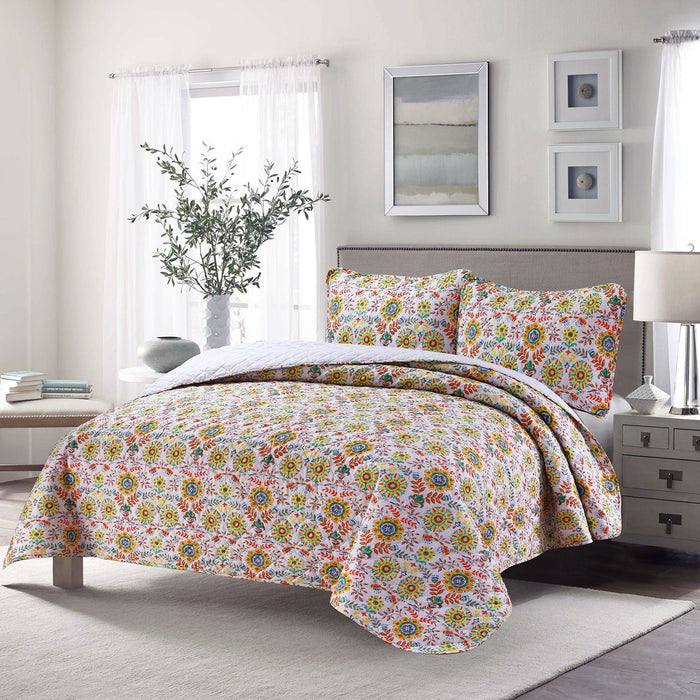 Shopbobbys Premius Emma Reversible Cotton Quilt Set