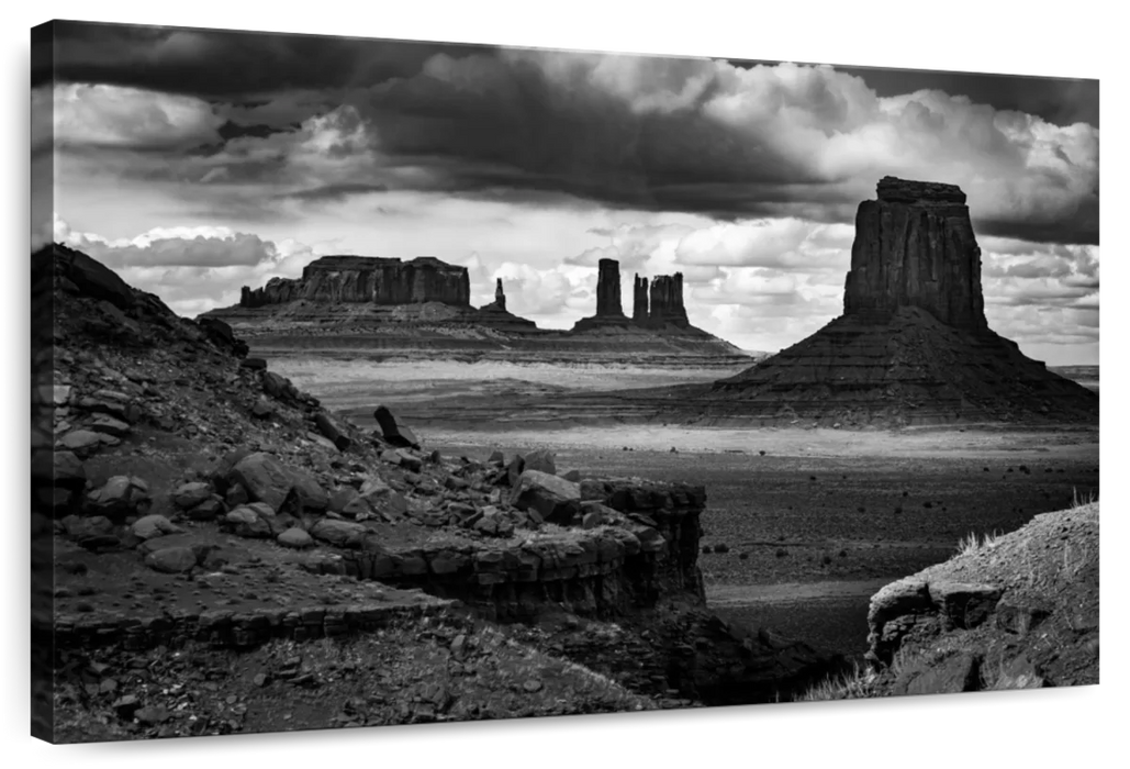 BW Monument Valley National Park Wall Art