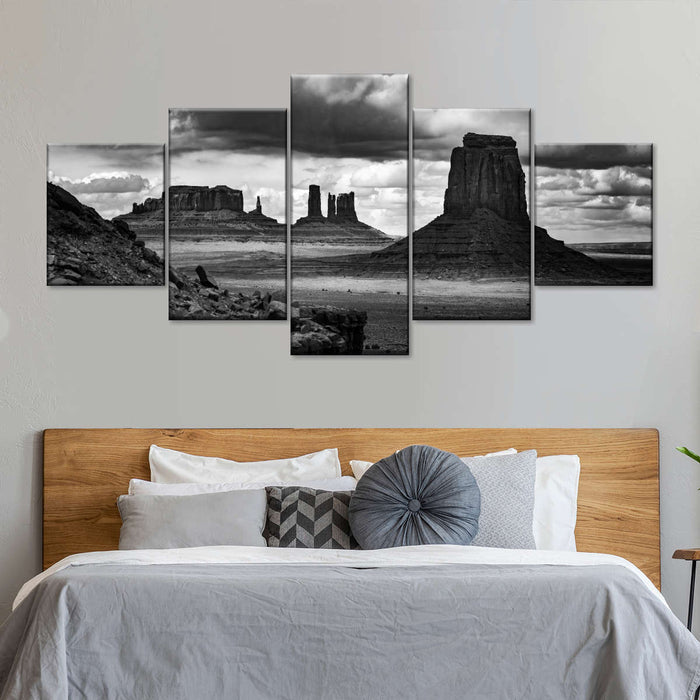 BW Monument Valley National Park Wall Art