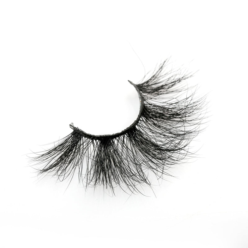 VIP Extensions VIP Long Dramatic Mink Lashes Strip Lashes White Smoke 200