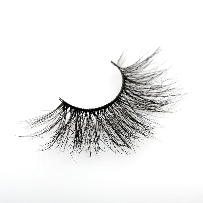 VIP Extensions VIP Long Dramatic Mink Lashes Strip Lashes White Smoke 148