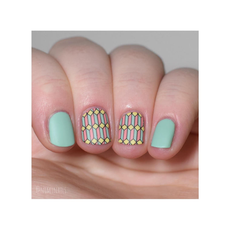 UberChic Beauty Luxe In Lines Stamping Plate