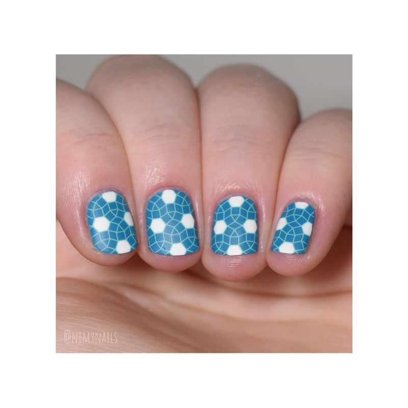 UberChic Beauty Luxe In Lines Stamping Plate