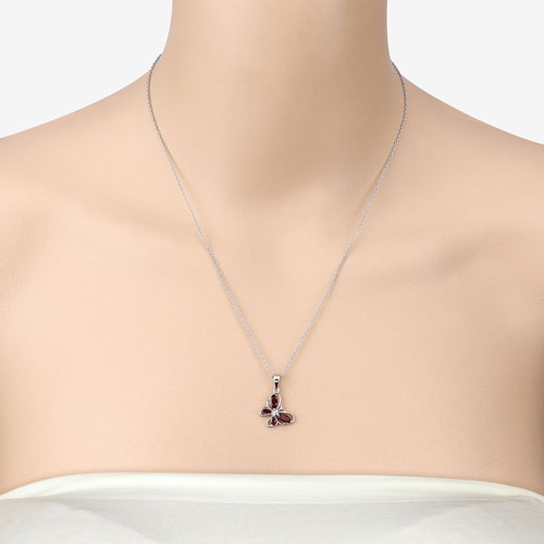 Bids.com 0.80 Carat Genuine Garnet .925 Sterling Silver Pendant Pendants
