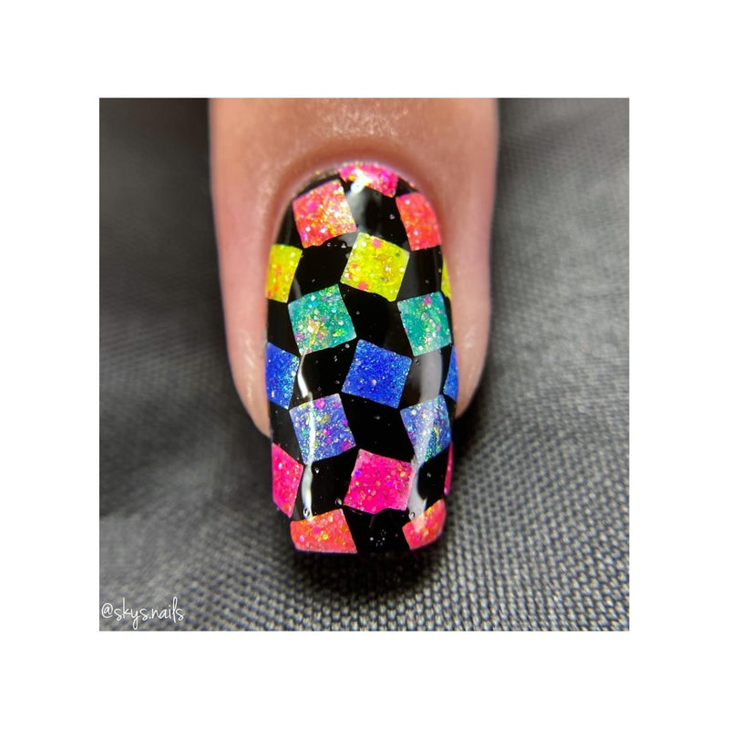 UberChic Beauty Be Bold Stamping Plate