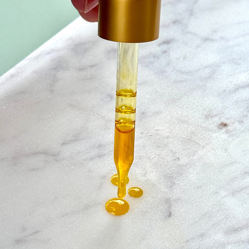 Clara & Fritz Tallow Shop Radiance Instant Glow Facial Serum with Botanical Vitamin C Serum or Oil