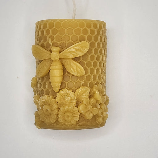 SAVAGE BEE-CHES® Dragonfly on Flowers Beeswax Candle – 3.7 oz