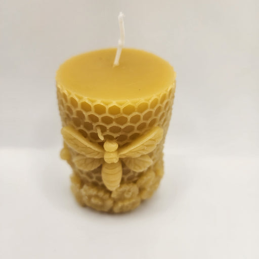 SAVAGE BEE-CHES® Dragonfly on Flowers Beeswax Candle – 3.7 oz