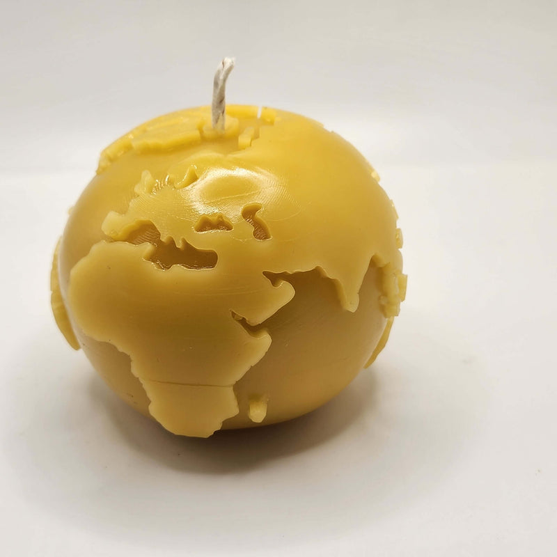 SAVAGE BEE-CHES® Earth Globe Beeswax Candle – 6.9 oz