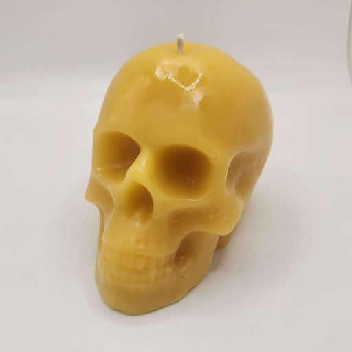 SAVAGE BEE-CHES® Skull Beeswax Candle – 7.0 oz