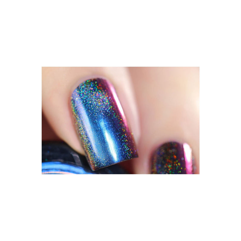 UberChic Beauty Chameleon Holographic Nail Powder: Royalty Suits Me Powder