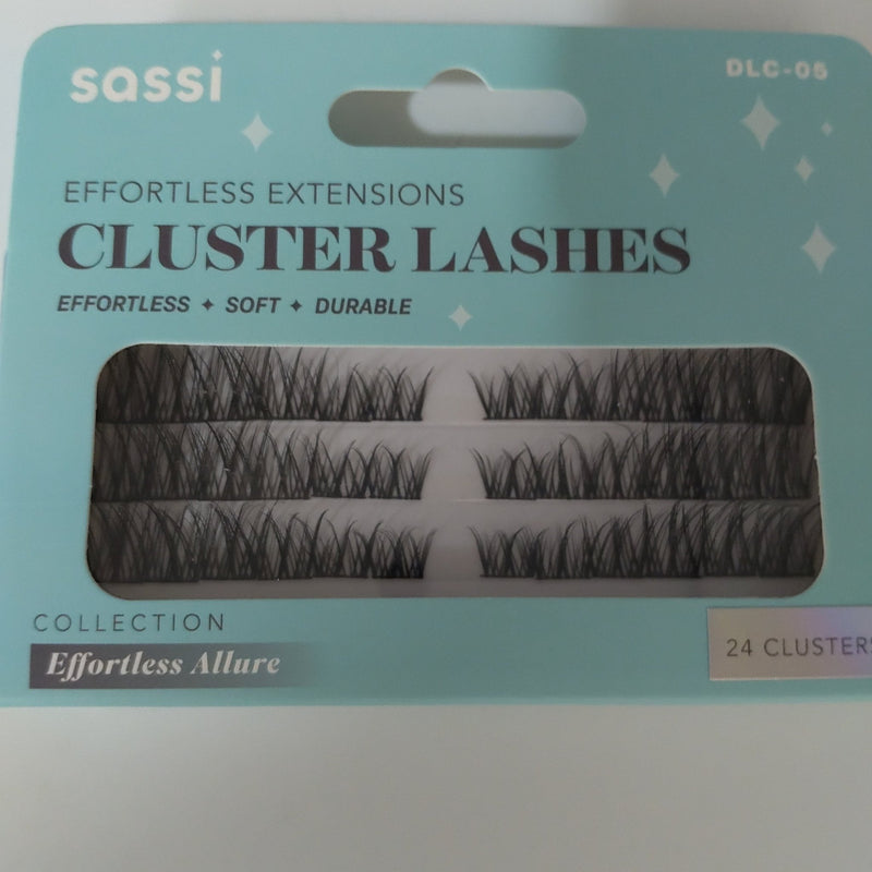 VIP Extensions Sassi Cluster Lashes | Effortless Allure | 24 Lash Clusters | Lightweight, Reusable Extensions for Natural-Looking Volume & Length
