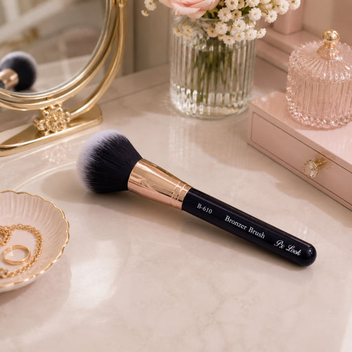 Prolux Cosmetics Bronzer Brush brush