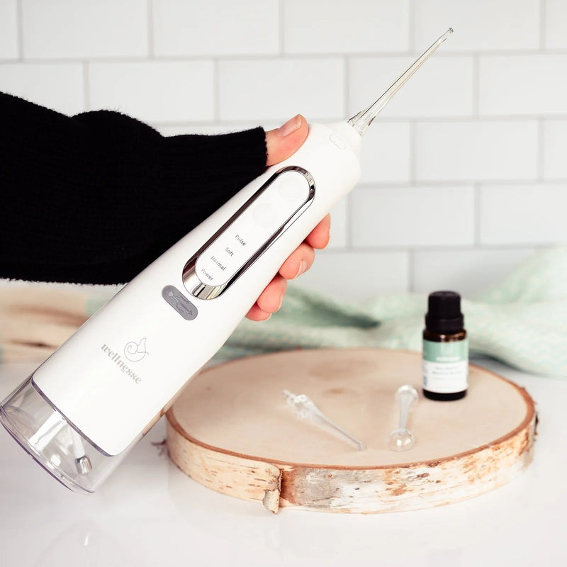 Wellnesse Essential Water Flosser Duo