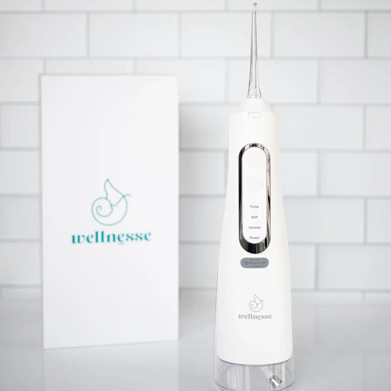 Wellnesse Essential Water Flosser Duo