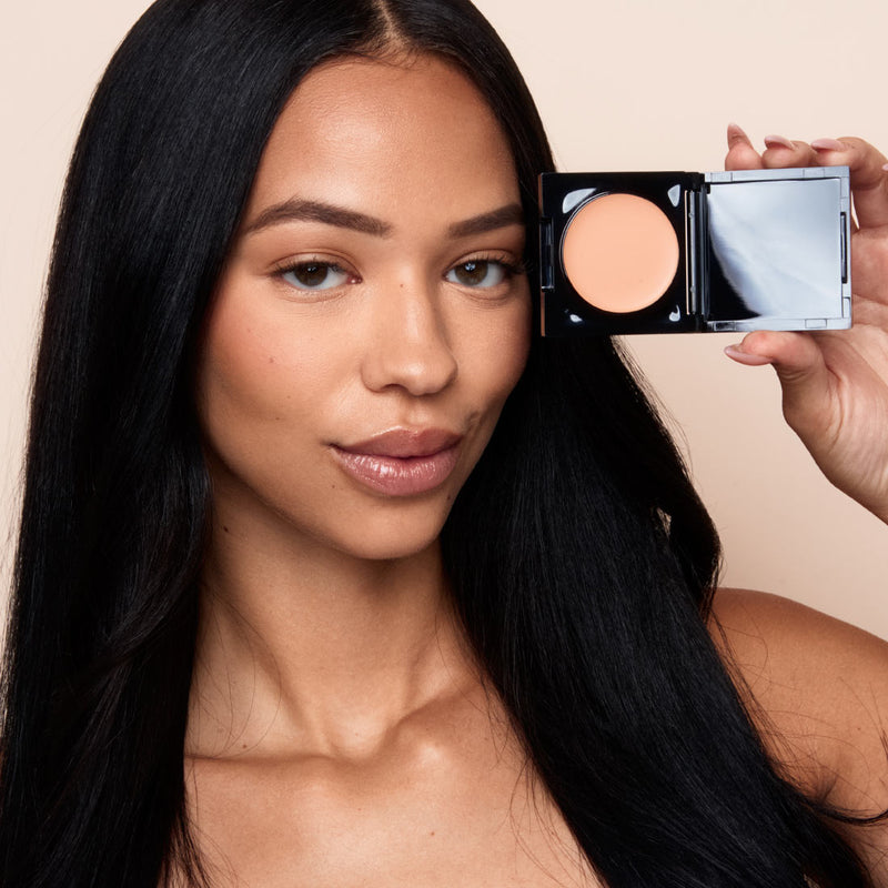 UNDER EYE BRIGHTENER