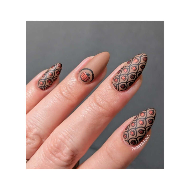 UberChic Beauty What A Wonder-Fall World Stamping Plate