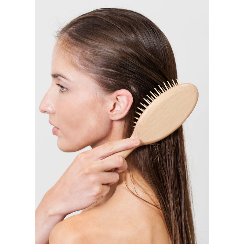 Janeke Large Oval Wooden Brush – Anti-Static Beech Wood Brush with Wood Pins