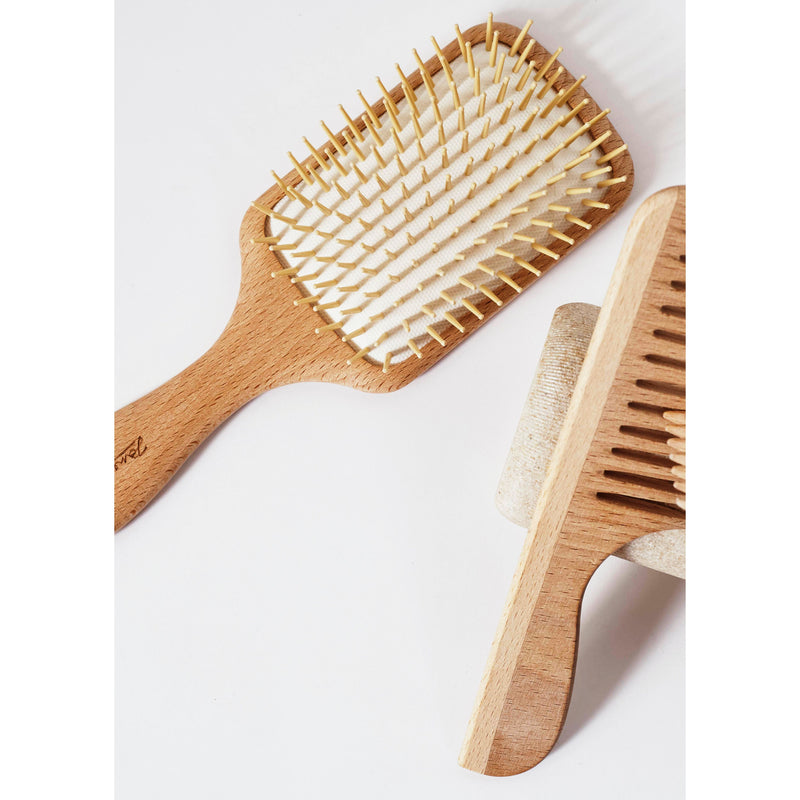 Janeke Wooden Paddle Brush – Anti-Static Beech Wood Brush for Long Hair & Extensions