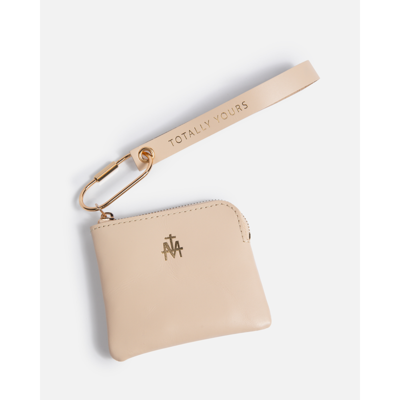 Be A Heart Marian Wristlet wallet